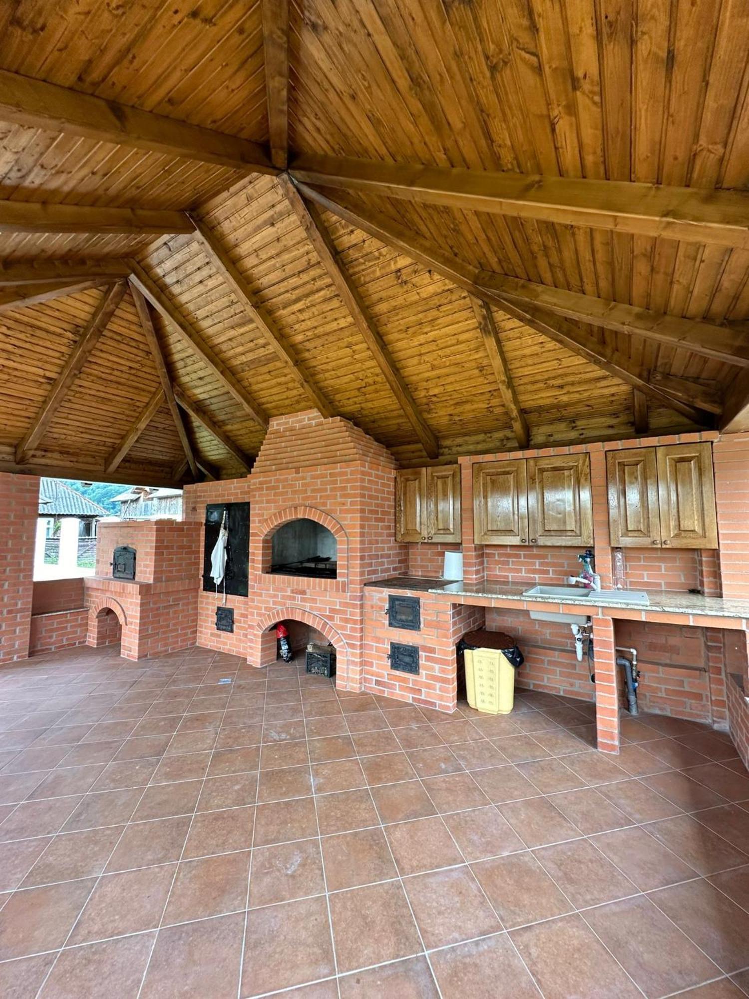 מלון Petrova Casa Dacului מראה חיצוני תמונה